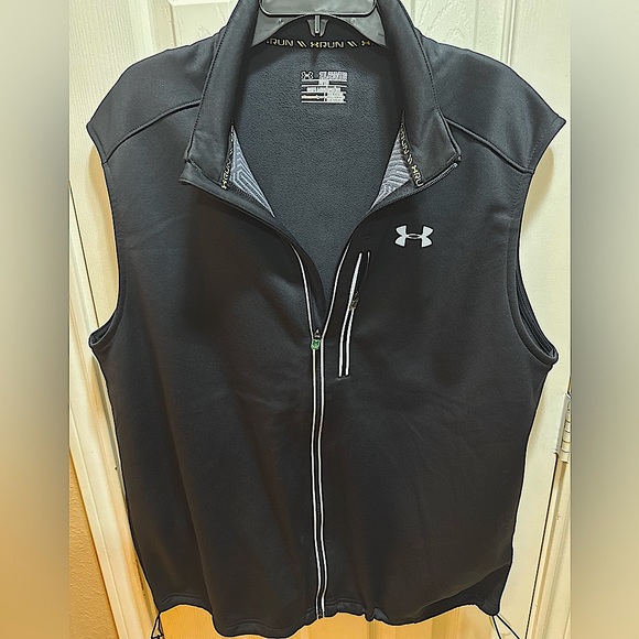Under Armour Coldgear Infrared Chrome Reflective Run Vest Mens Sz 2XL Fitted - Picture 4 of 15